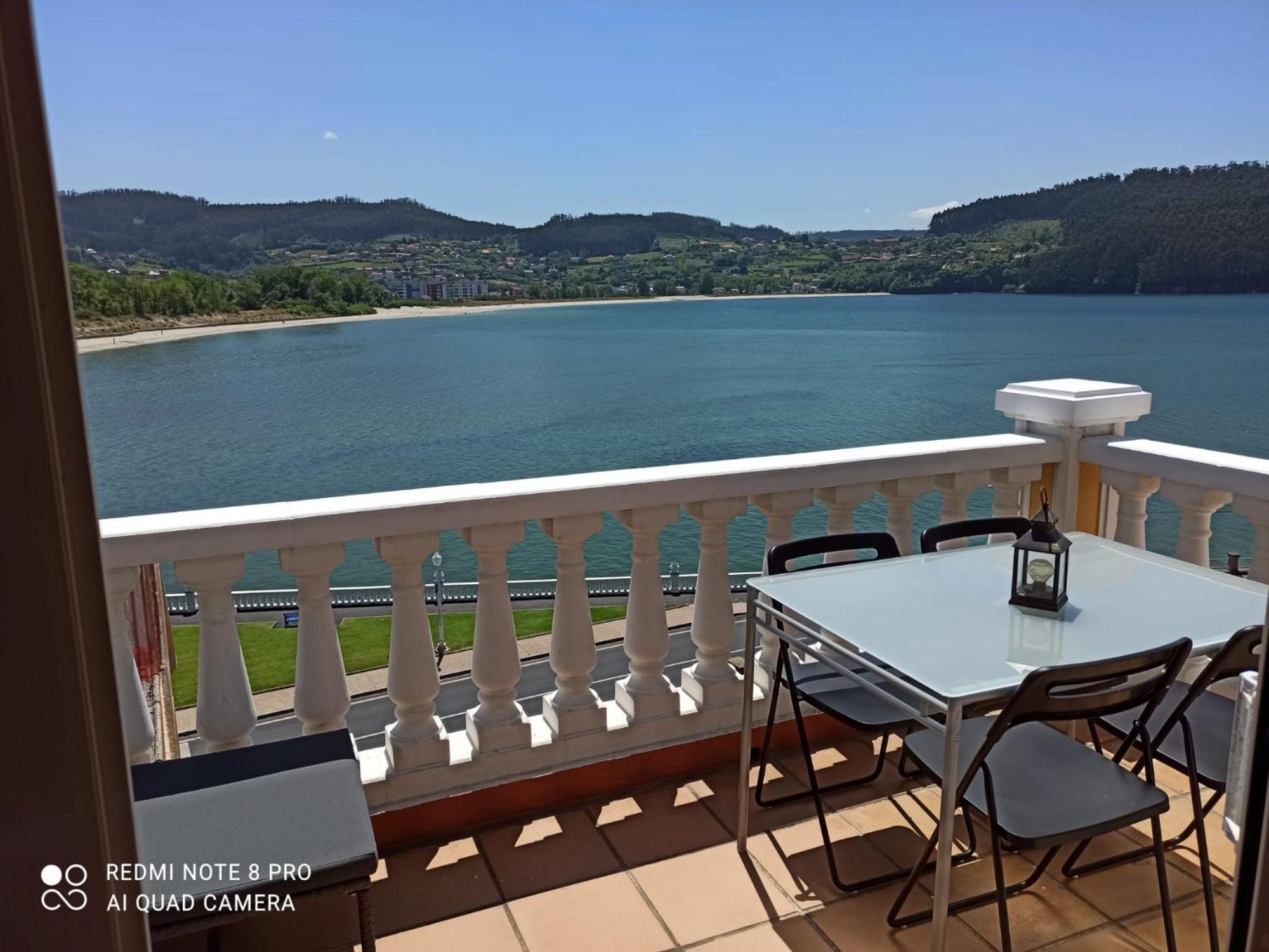 Casa da Costa - Piso con galería y terraza con vistas al mar Vila Cedeira Exterior foto
